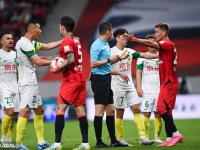 九游体育-包含上海海港内部会议纪要流出：转会期防线松动，NBA季后赛使命明确，更衣室氛围转暖的词条